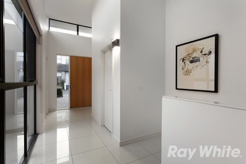 Photo - 4 Peterleigh Place, Mulgrave VIC 3170 - Image 14