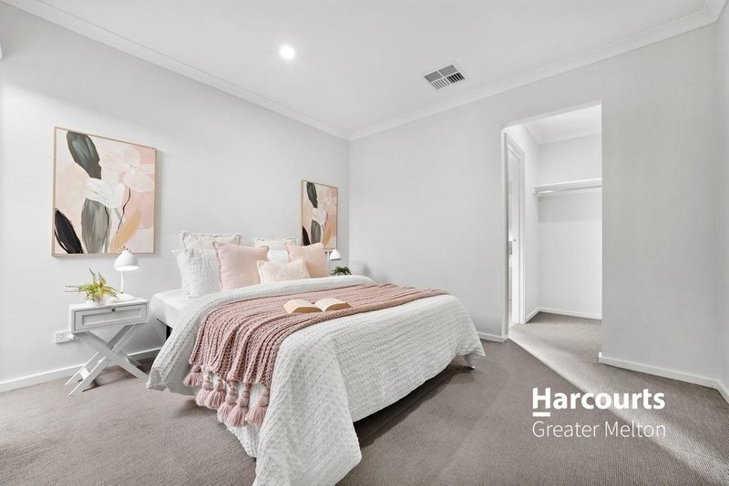 Photo - 4 Petunia Avenue, Tarneit VIC 3029 - Image 8