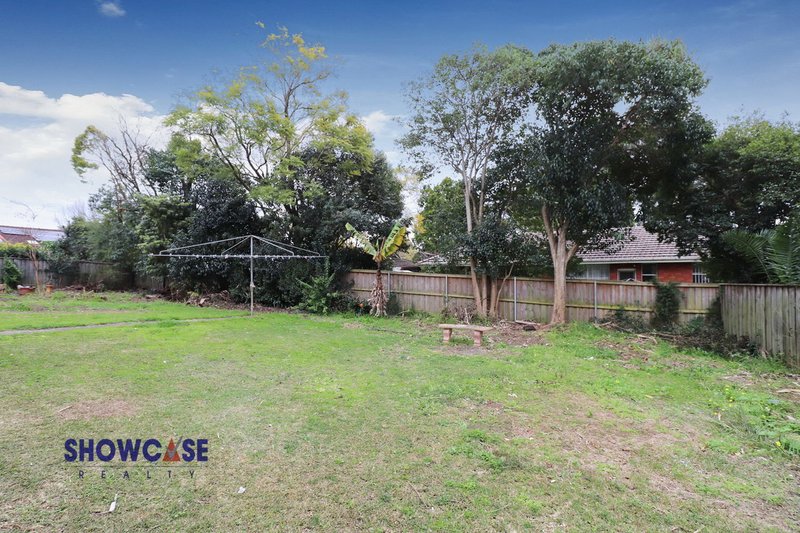 Photo - 4 Philip Place, Carlingford NSW 2118 - Image 9