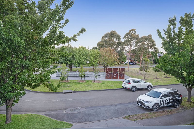 Photo - 4 Phillimore Drive, Mulgrave VIC 3170 - Image 14