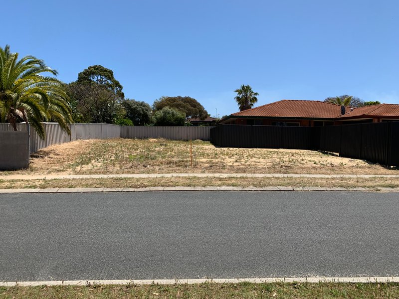 Photo - 4 Pike Lane, Clarkson WA 6030 - Image 2