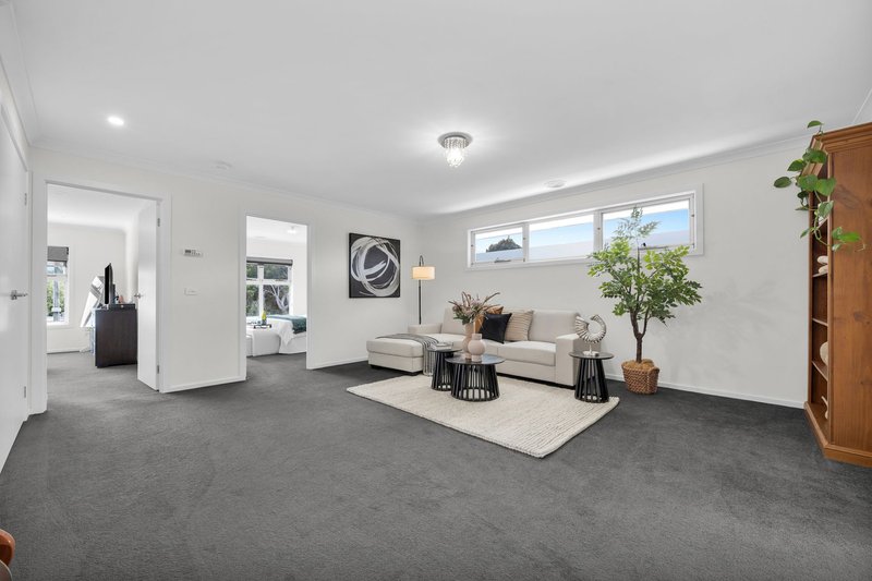 Photo - 4 Pin Oak Court, Narre Warren VIC 3805 - Image 12