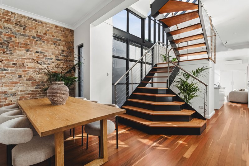 Photo - 4 Pine Street, Newtown NSW 2042 - Image 1