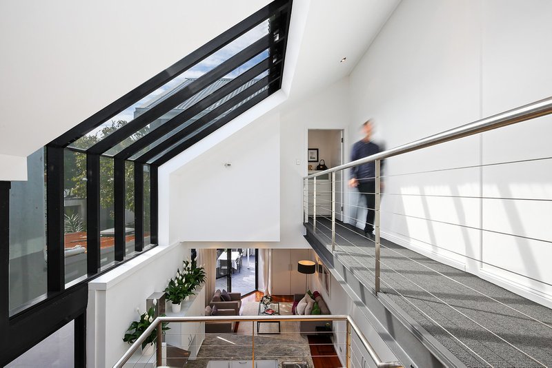 Photo - 4 Pine Street, Newtown NSW 2042 - Image 4