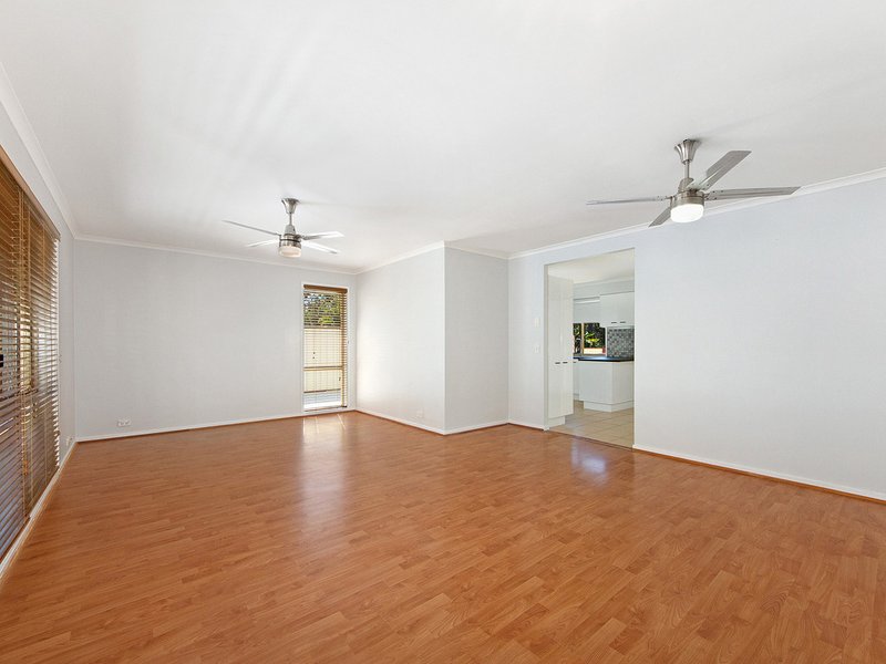 Photo - 4 Pinedale Street, Oxenford QLD 4210 - Image 8