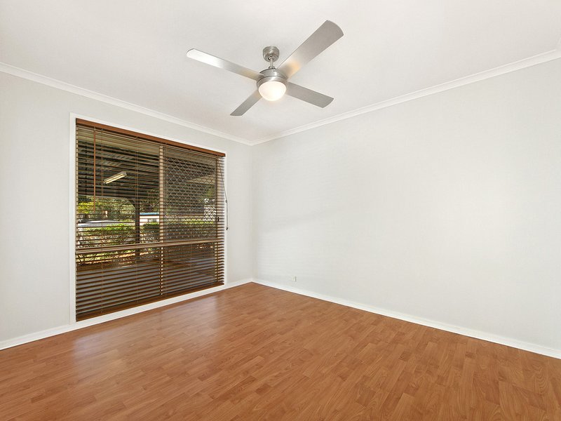 Photo - 4 Pinedale Street, Oxenford QLD 4210 - Image 9