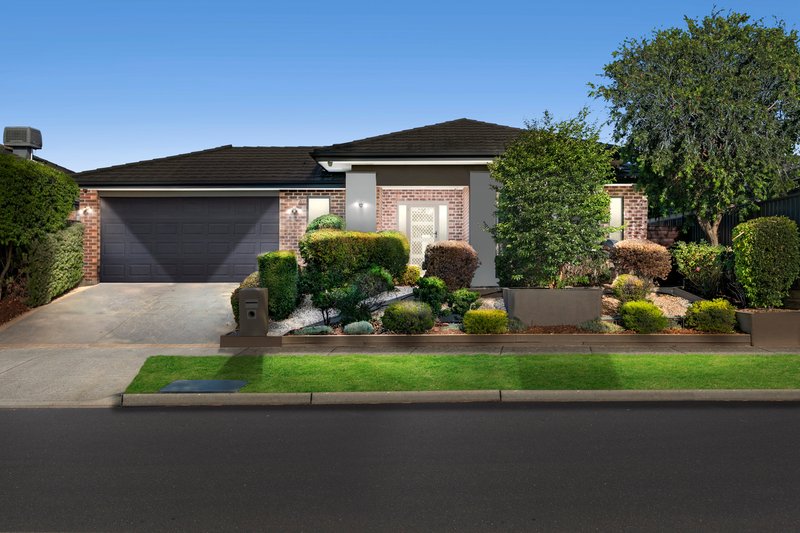 4 Pluto Grove, Mernda VIC 3754