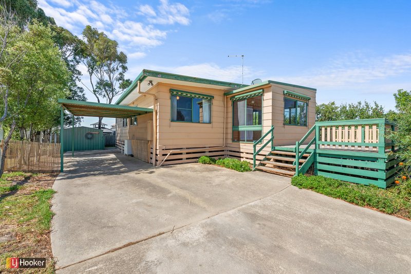 4 Point Road, Kalimna VIC 3909