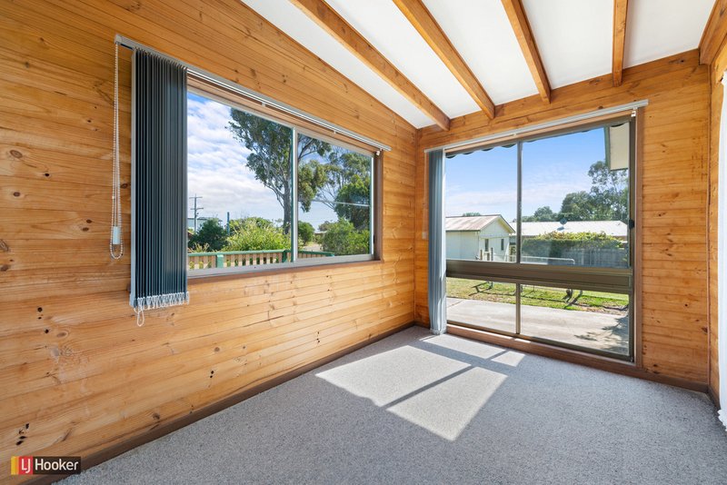 Photo - 4 Point Road, Kalimna VIC 3909 - Image 11