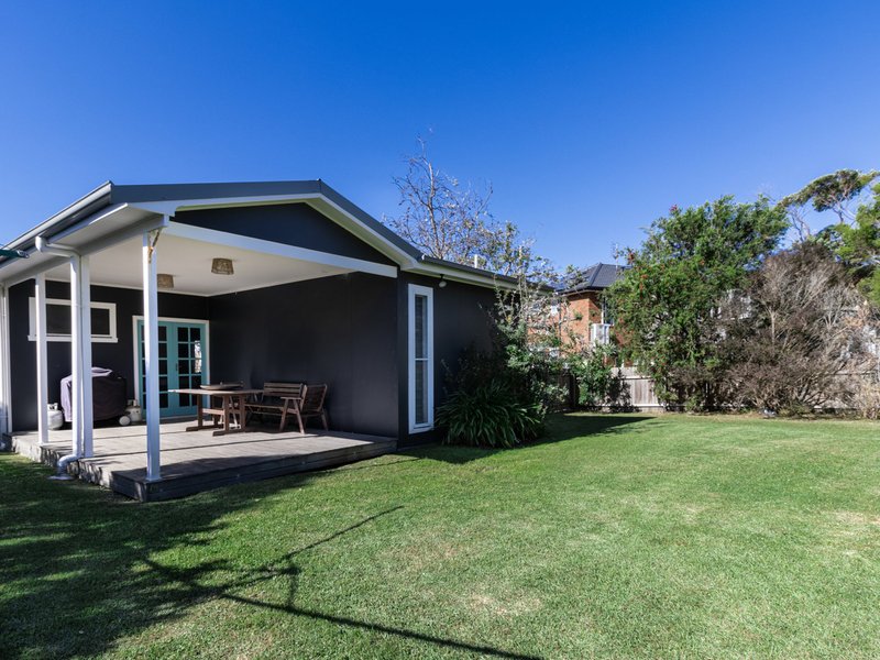 4 Pope Avenue, Berrara NSW 2540