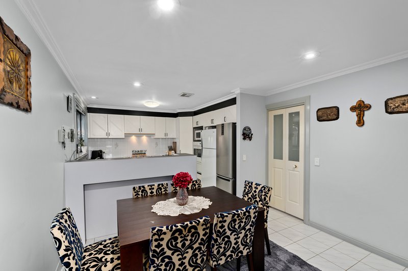 Photo - 4 Porsche Court, Epping VIC 3076 - Image 5