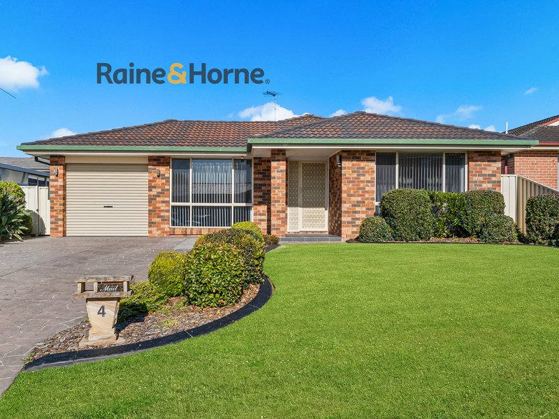 Photo - 4 Port Macquarie Avenue, Hoxton Park NSW 2171 - Image 1
