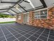 Photo - 4 Port Macquarie Avenue, Hoxton Park NSW 2171 - Image 9