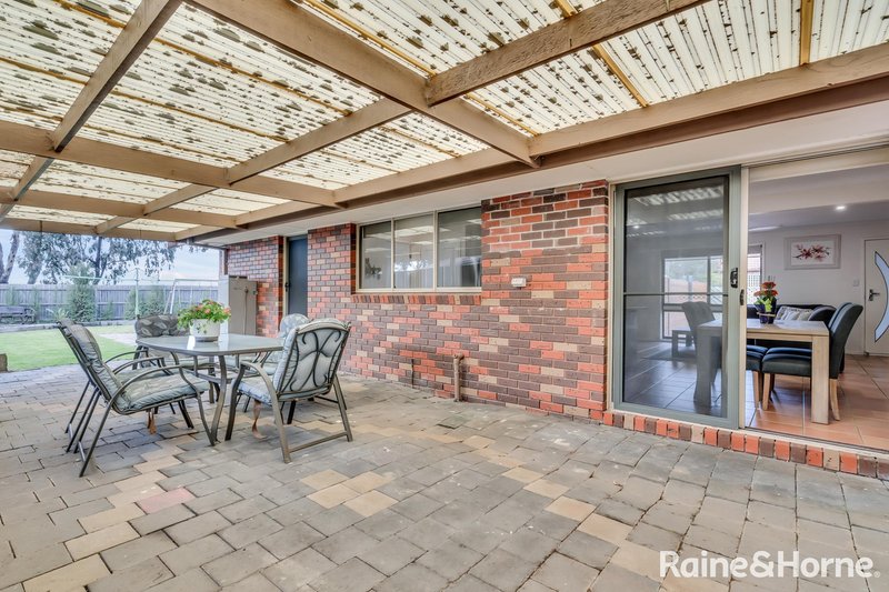 Photo - 4 Portmarnock Court, Sunbury VIC 3429 - Image 17