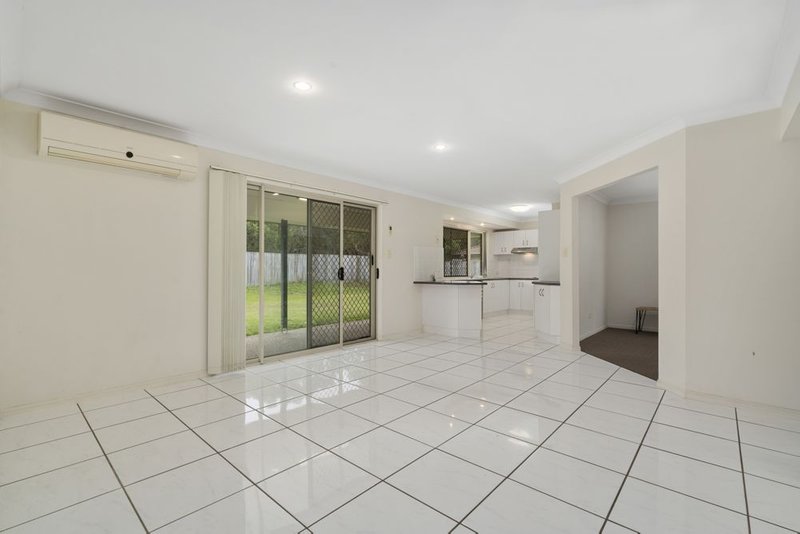 Photo - 4 Prairie Court, Morayfield QLD 4506 - Image 16