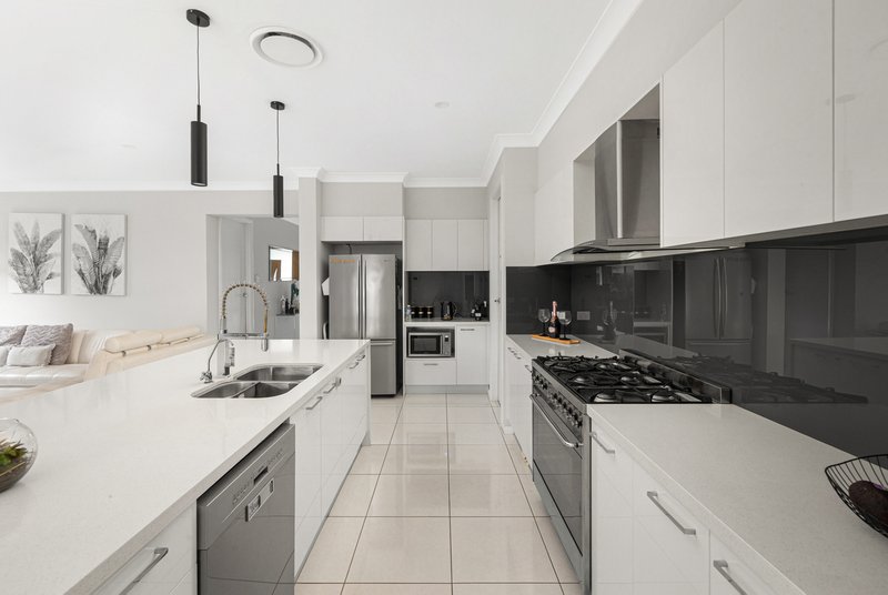 Photo - 4 Pratia Crescent, Marsden Park NSW 2765 - Image 7
