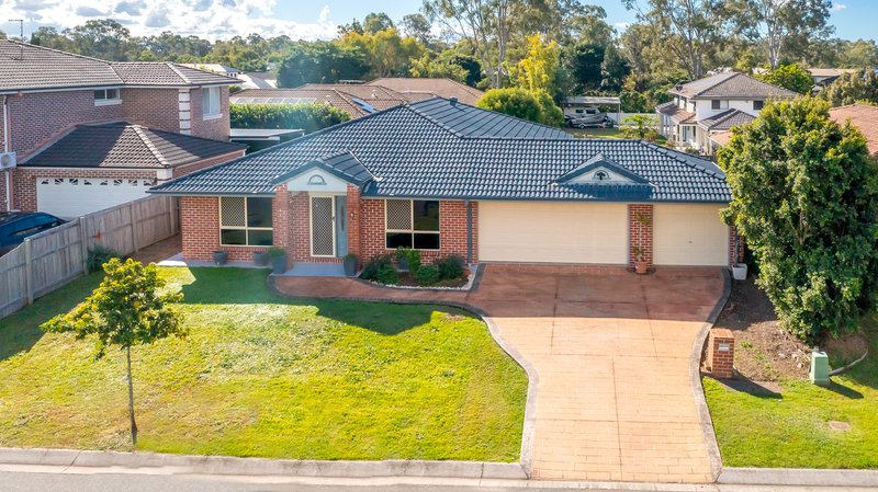 Photo - 4 Pyrenees Street, Carseldine QLD 4034 - Image 3