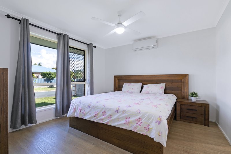 Photo - 4 Pyrenees Street, Carseldine QLD 4034 - Image 12