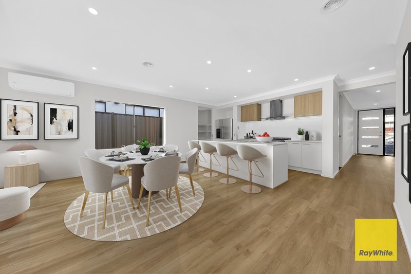 Photo - 4 Pyrus Crescent, Mickleham VIC 3064 - Image 5
