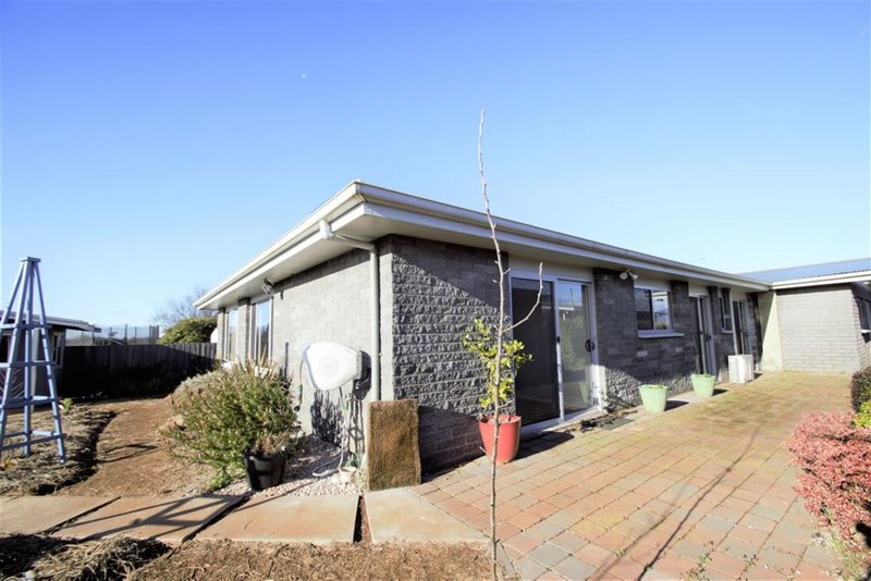 Photo - 4 Quamby Court, Deloraine TAS 7304 - Image 14