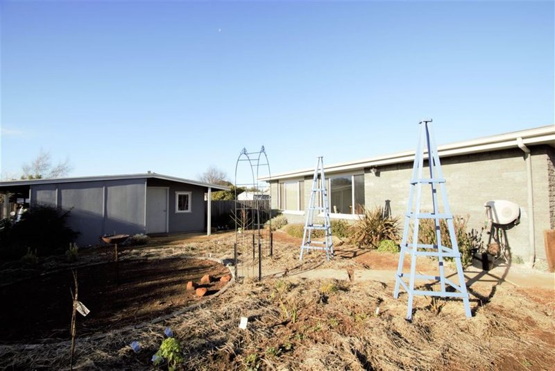 Photo - 4 Quamby Court, Deloraine TAS 7304 - Image 15