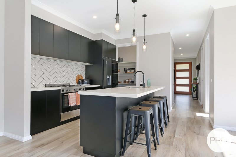 Photo - 4 Queensberry Road, Leneva VIC 3691 - Image 3