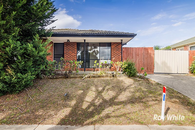 4 Raffindale Crescent, Cranbourne West VIC 3977