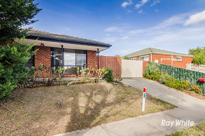 Photo - 4 Raffindale Crescent, Cranbourne West VIC 3977 - Image 15