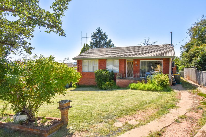 4 Raglan Street, South Bathurst NSW 2795