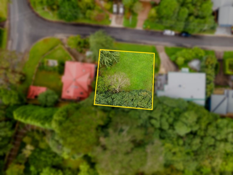 Photo - 4 Rain Ridge Road, Kurrajong Heights NSW 2758 - Image 7