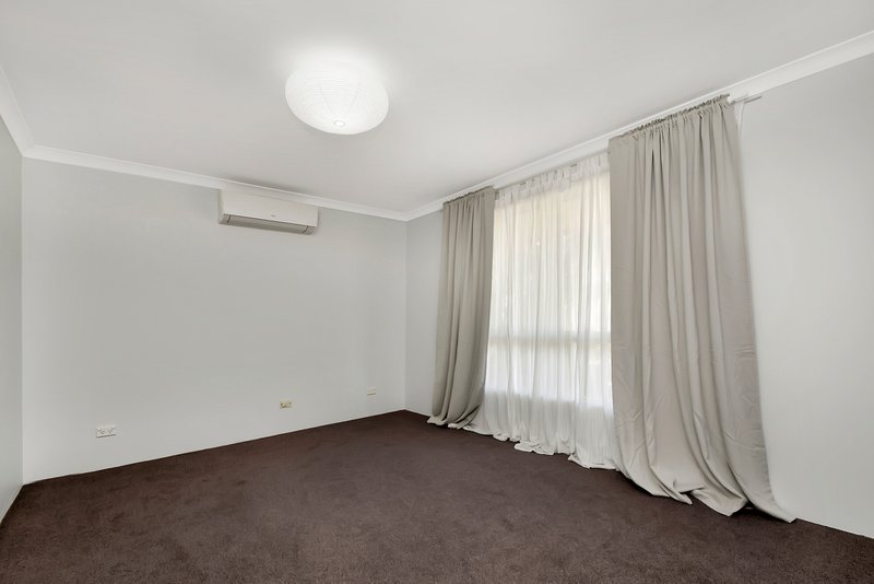 Photo - 4 Raintree Rise, Marangaroo WA 6064 - Image 15