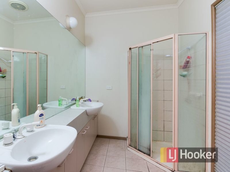 Photo - 4 Raphael Street, Hallam VIC 3803 - Image 8