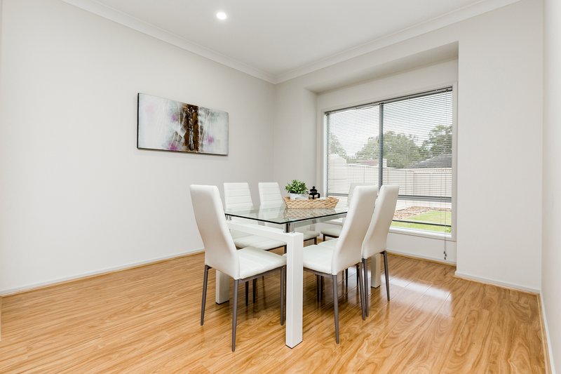 Photo - 4 Rathlin Avenue, Marion SA 5043 - Image 10