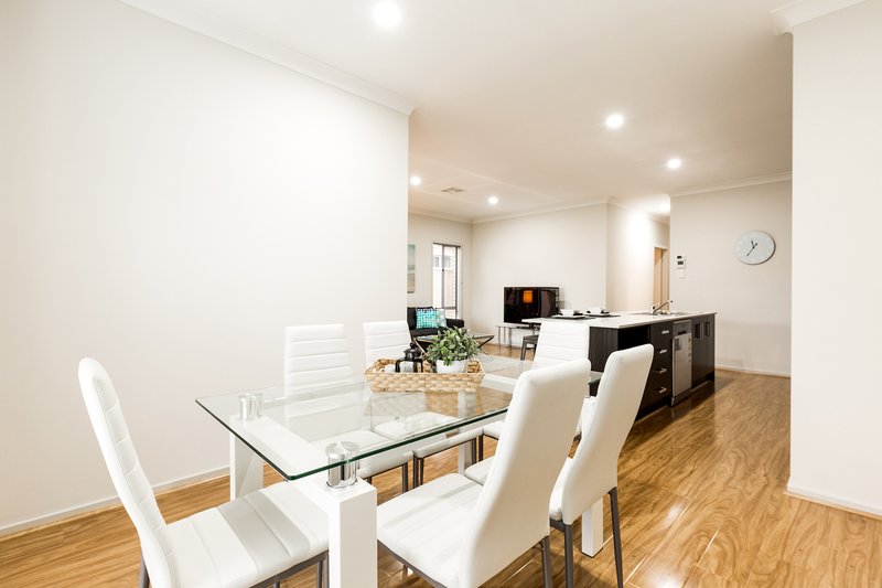 Photo - 4 Rathlin Avenue, Marion SA 5043 - Image 11