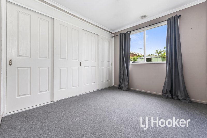 Photo - 4 Rebecca Court, Cranbourne North VIC 3977 - Image 12