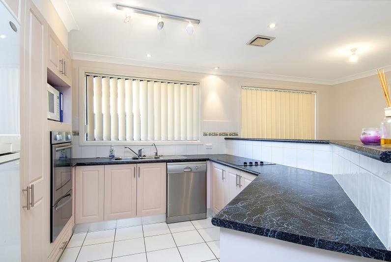 Photo - 4 Rebecca Court, Rouse Hill NSW 2155 - Image 2