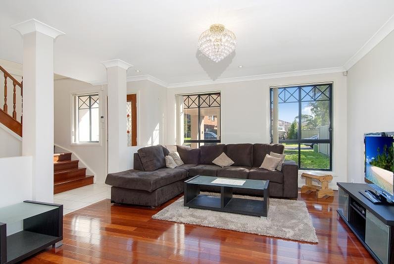 Photo - 4 Rebecca Court, Rouse Hill NSW 2155 - Image 3