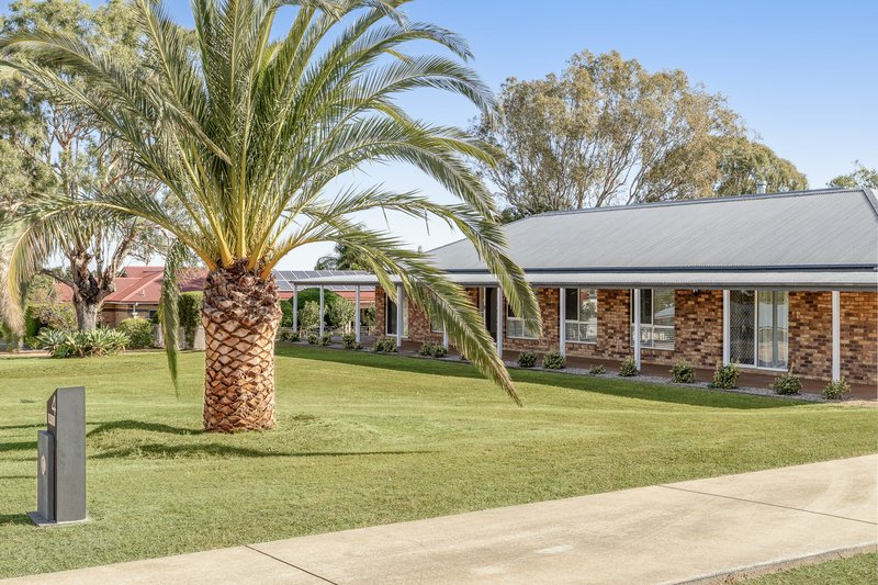 Photo - 4 Rebecca Street, Glenvale QLD 4350 - Image 1