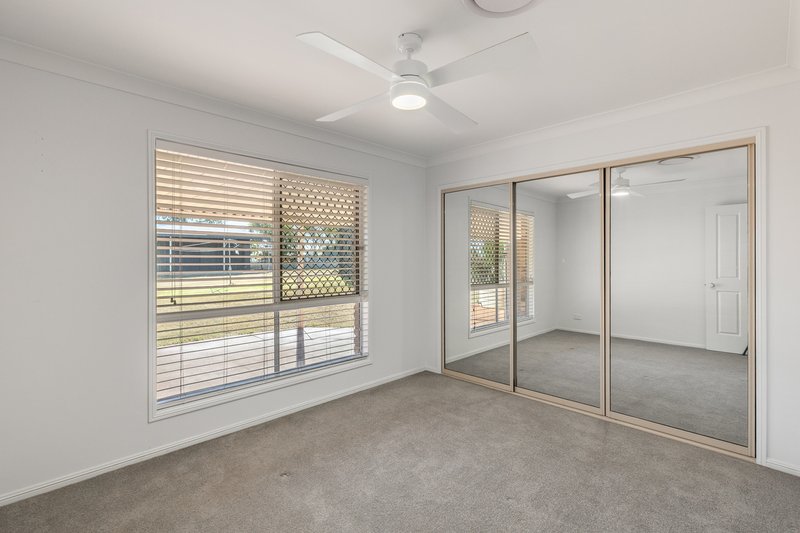 Photo - 4 Rebecca Street, Glenvale QLD 4350 - Image 9