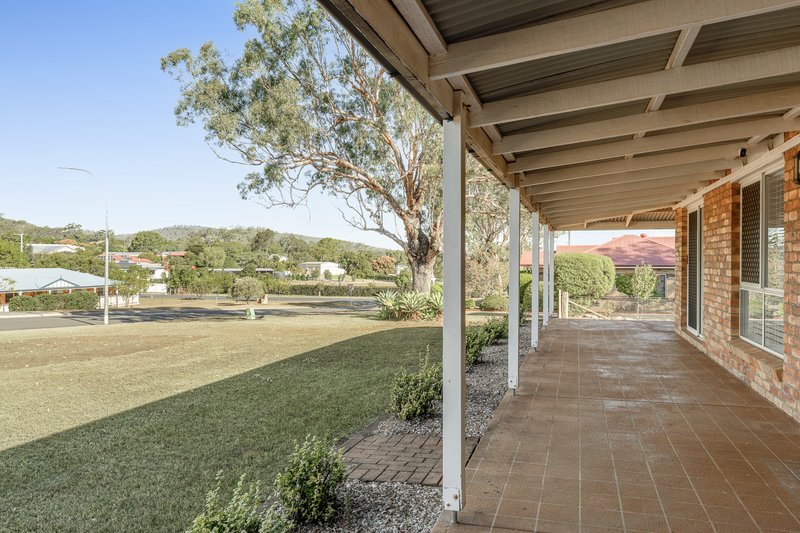 Photo - 4 Rebecca Street, Glenvale QLD 4350 - Image 15