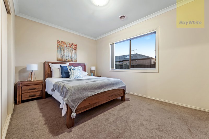 Photo - 4 Redheugh Street, Craigieburn VIC 3064 - Image 10