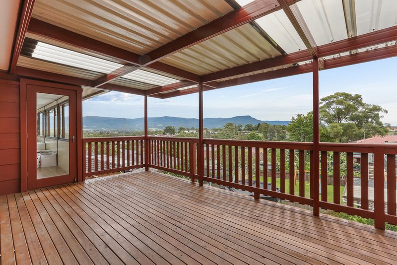 Photo - 4 Reeves Way, Dapto NSW 2530 - Image 10