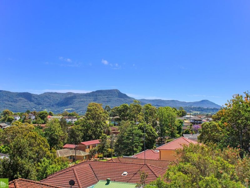 Photo - 4 Reeves Way, Dapto NSW 2530 - Image 7