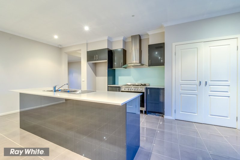 Photo - 4 Regal  Rd , Point Cook VIC 3030 - Image 9