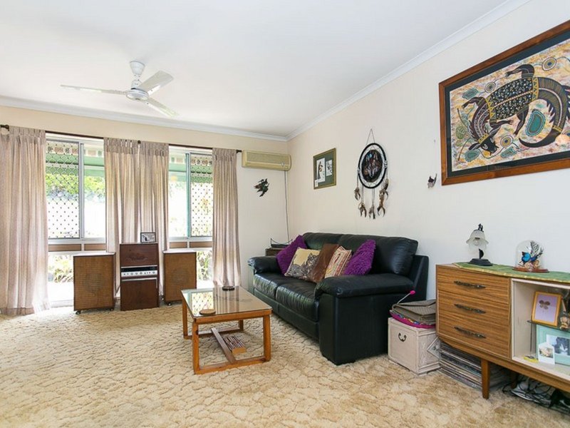 Photo - 4 Regency Place, Mudgeeraba QLD 4213 - Image 4