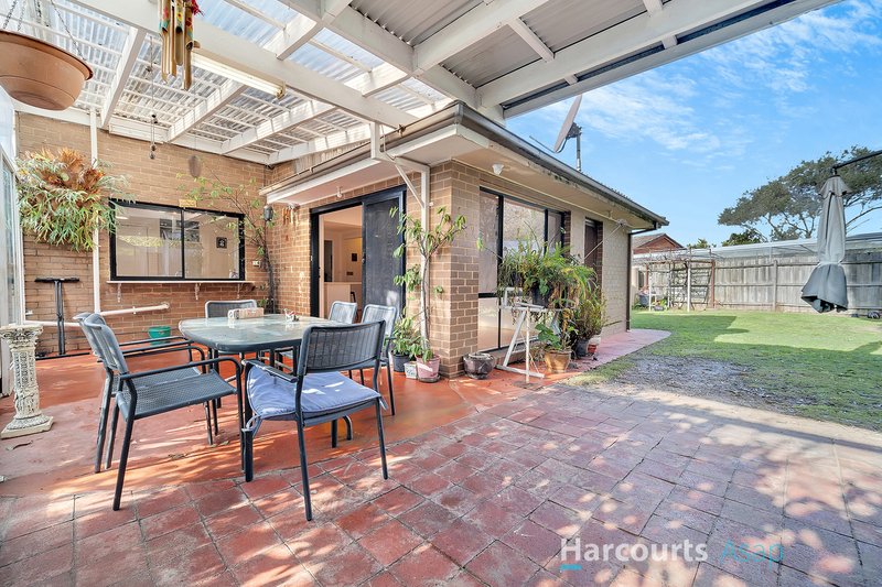 Photo - 4 Renbold Place, Mulgrave VIC 3170 - Image 16