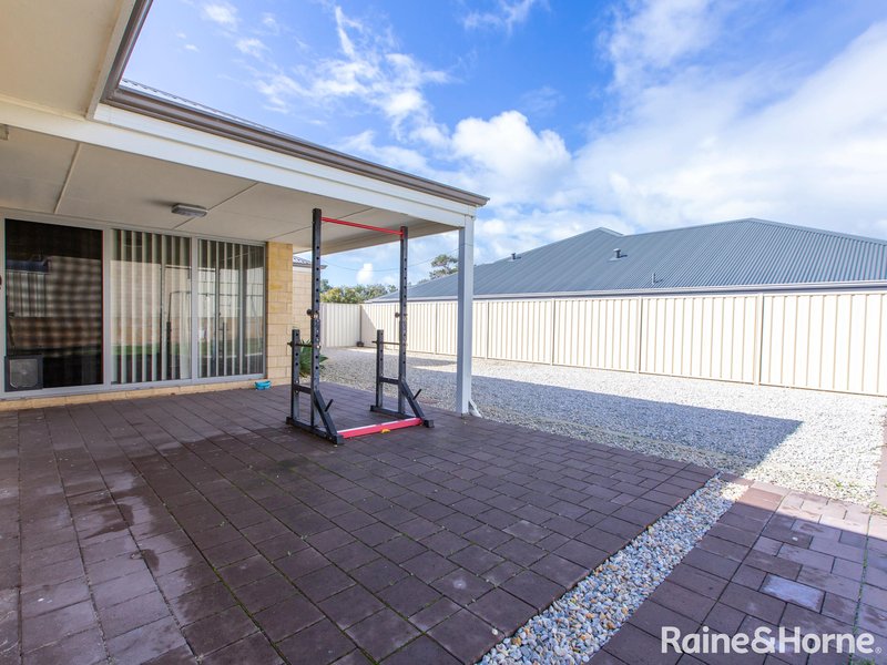 Photo - 4 Riley Court, Australind WA 6233 - Image 16