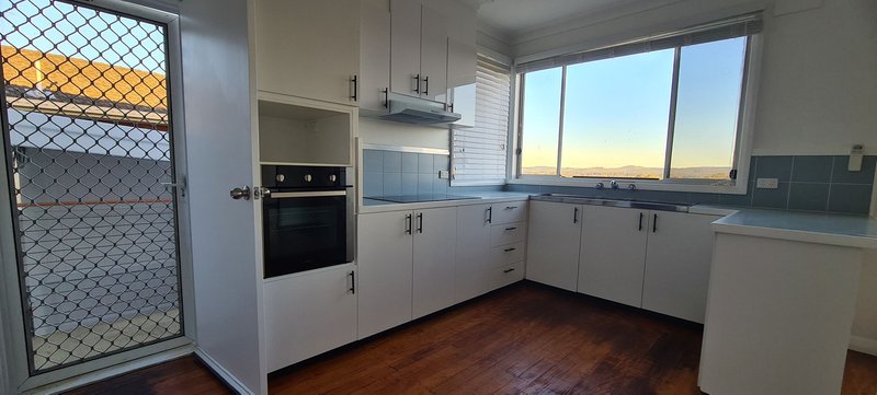 Photo - 4 Ritchie Crescent, , Taree NSW 2430 - Image 2