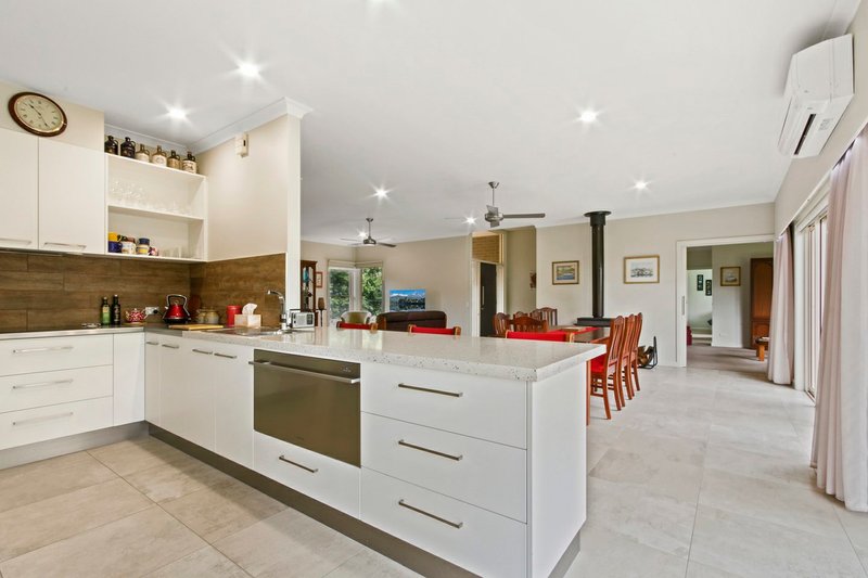 Photo - 4 River Gum Close, Eagle Point VIC 3878 - Image 10