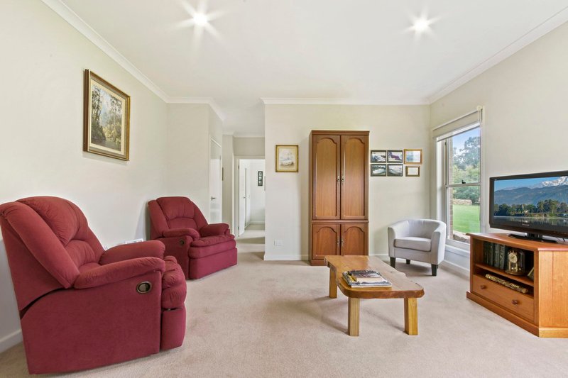 Photo - 4 River Gum Close, Eagle Point VIC 3878 - Image 13